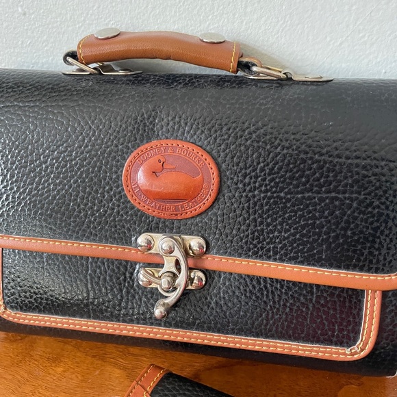 Vintage Dooney and Bourke Bag and Wallet - Picture 2 of 12